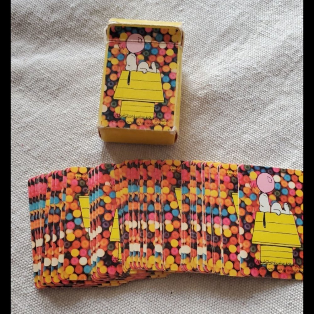 Vintage 1980 Snoop mini card deck